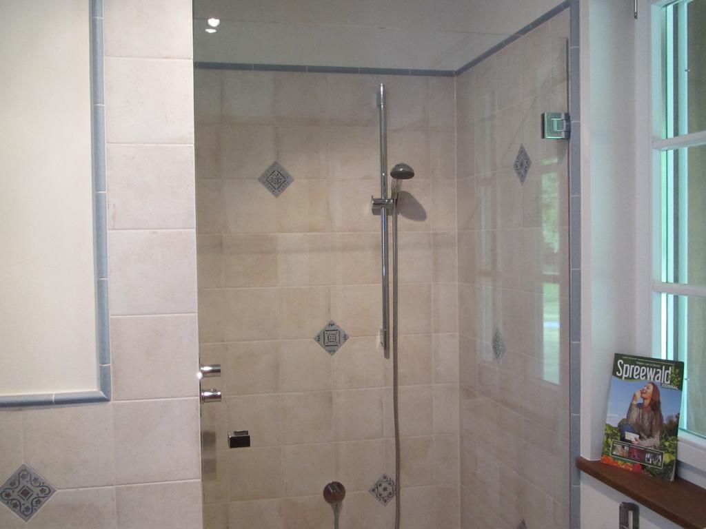 Exklusives Holzhaus Villa Burg  Ruang foto