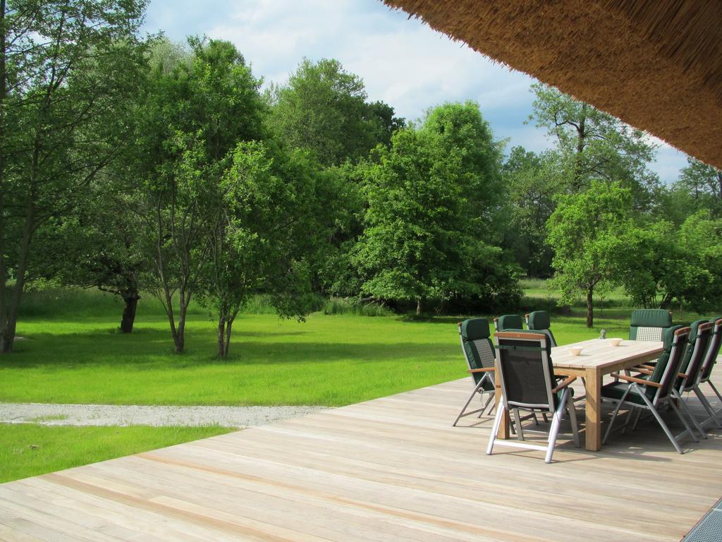 Exklusives Holzhaus Villa Burg  Ruang foto