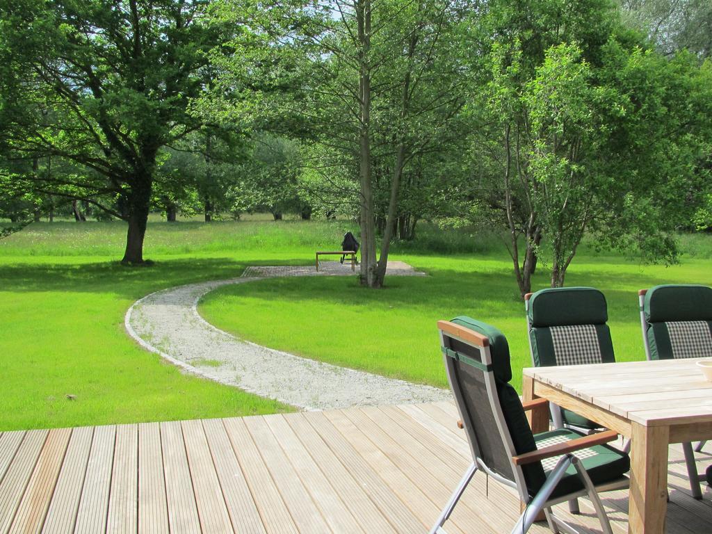 Exklusives Holzhaus Villa Burg  Ruang foto