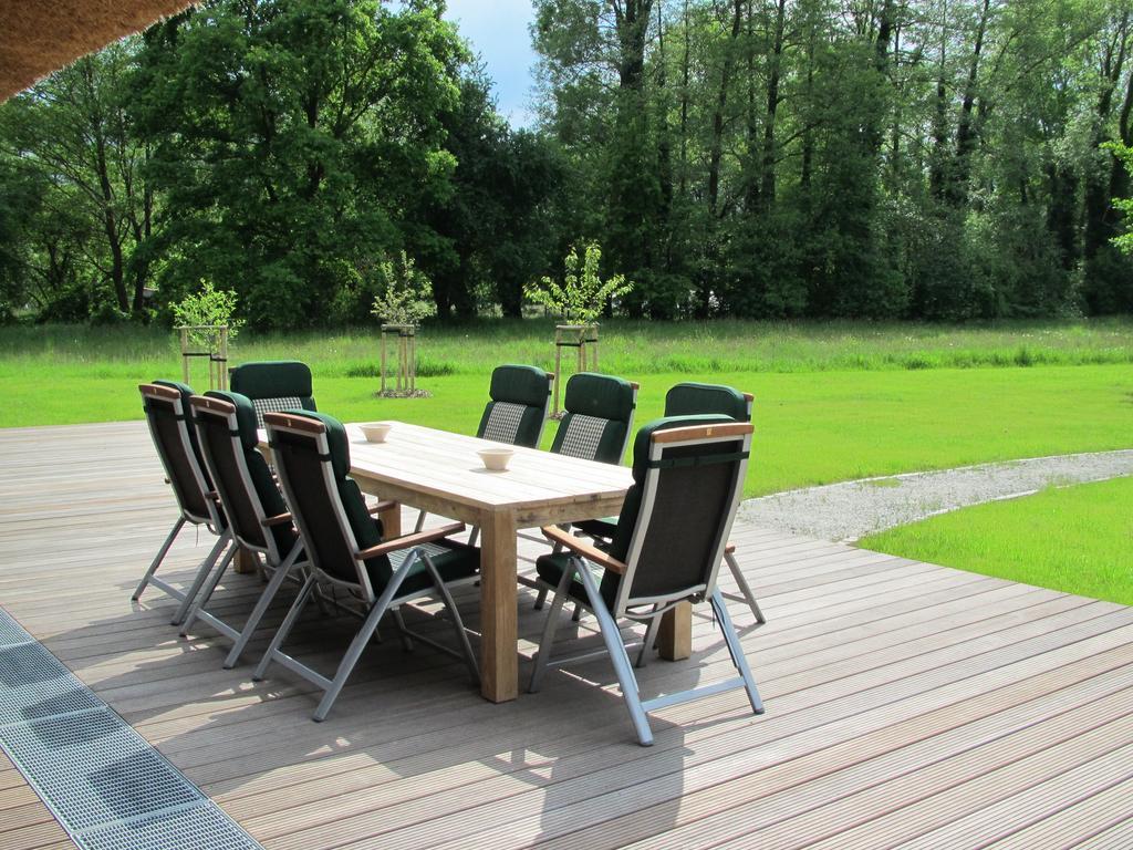 Exklusives Holzhaus Villa Burg  Ruang foto