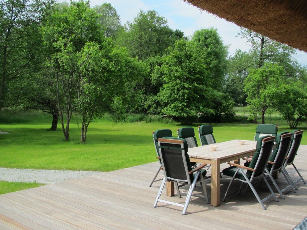 Exklusives Holzhaus Villa Burg  Ruang foto