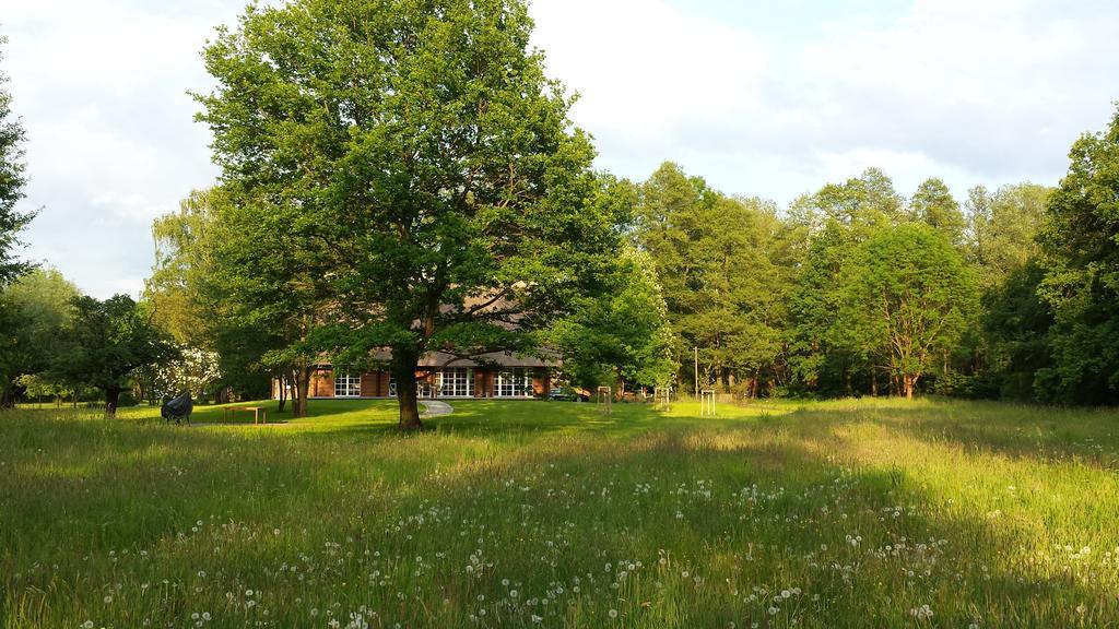 Exklusives Holzhaus Villa Burg  Ruang foto